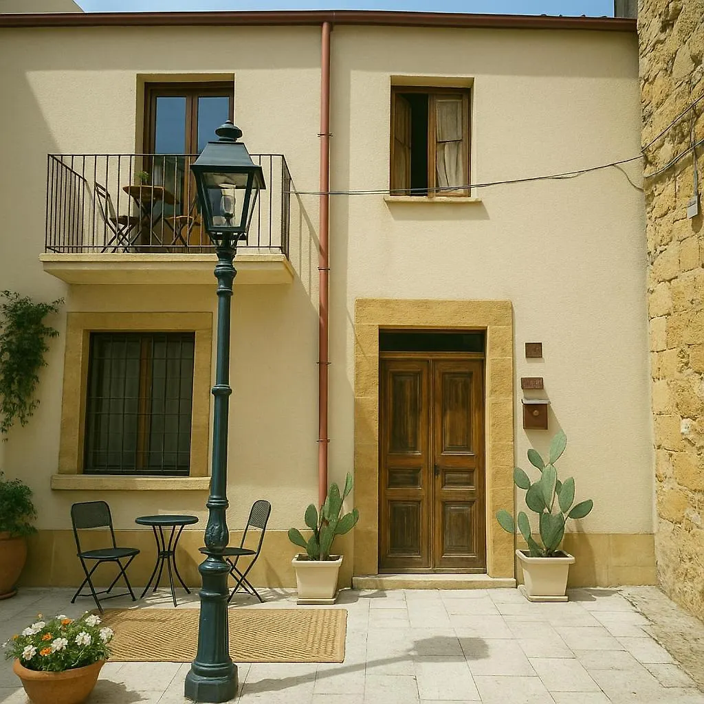 Segesta - Vieux Centre Historique Apartment Salemi
